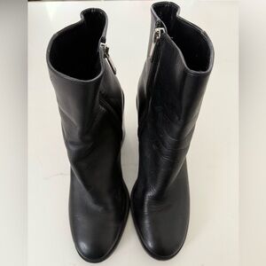 Marc Fisher Black Leather Heeled Boots